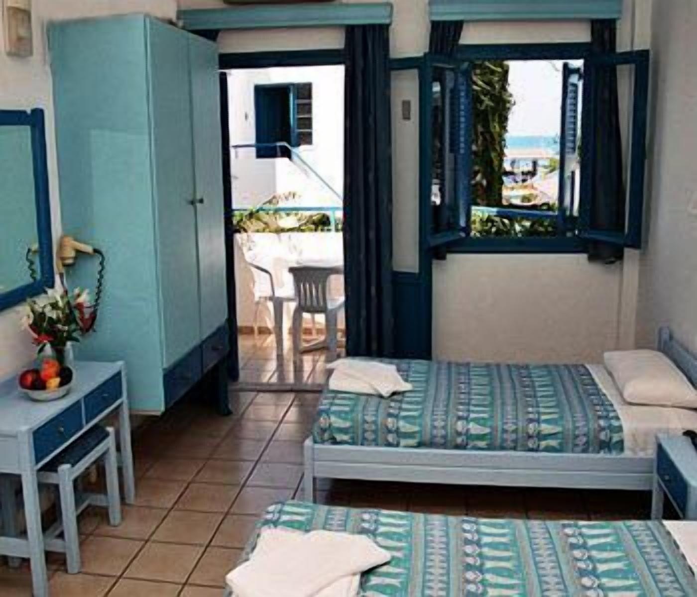Galeana Beach Hotel Platanes  Buitenkant foto