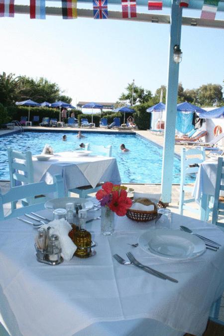 Galeana Beach Hotel Platanes  Buitenkant foto