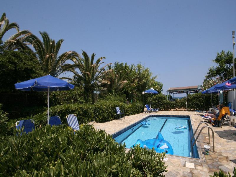 Galeana Beach Hotel Platanes  Buitenkant foto