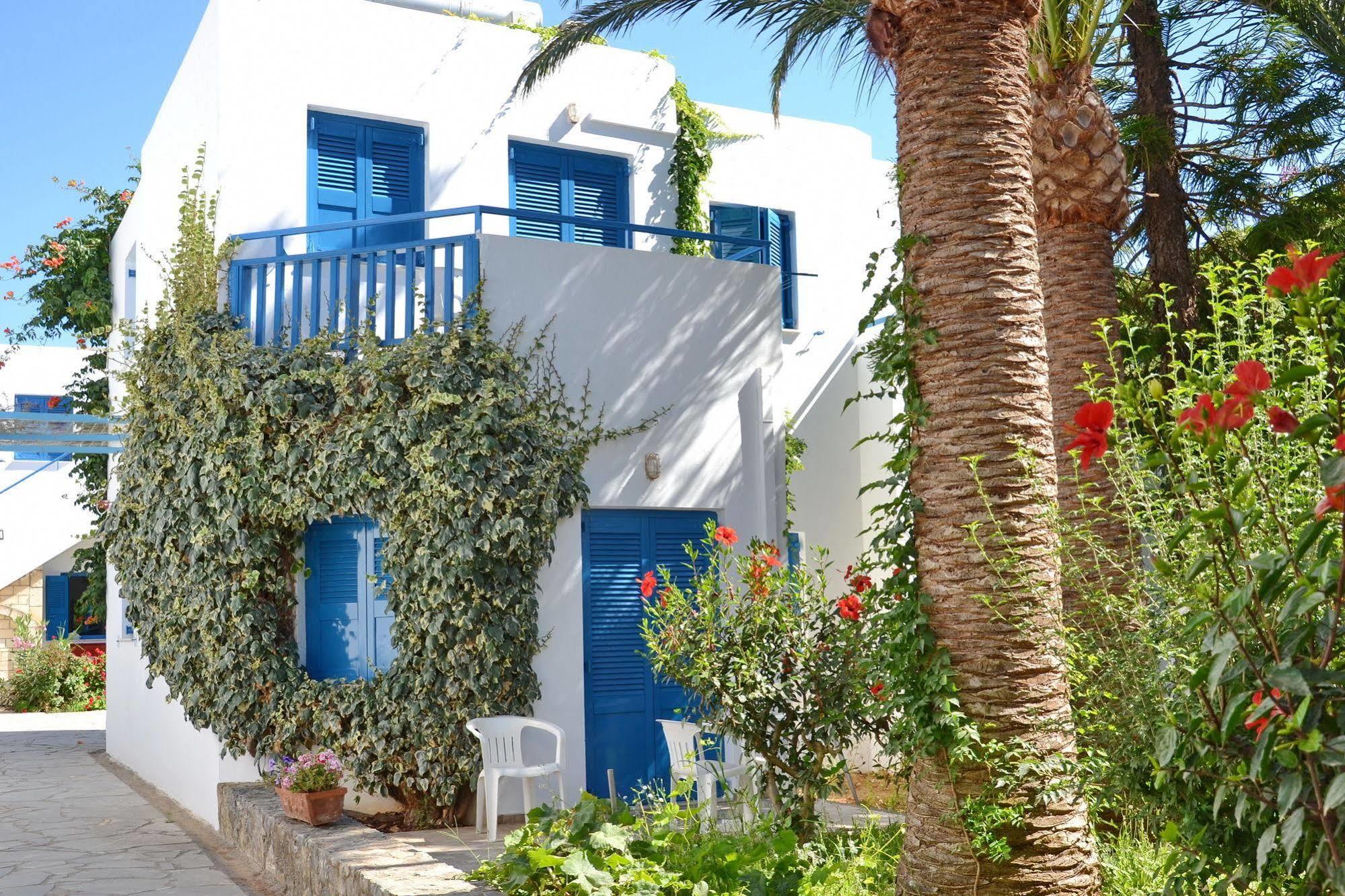 Galeana Beach Hotel Platanes  Buitenkant foto